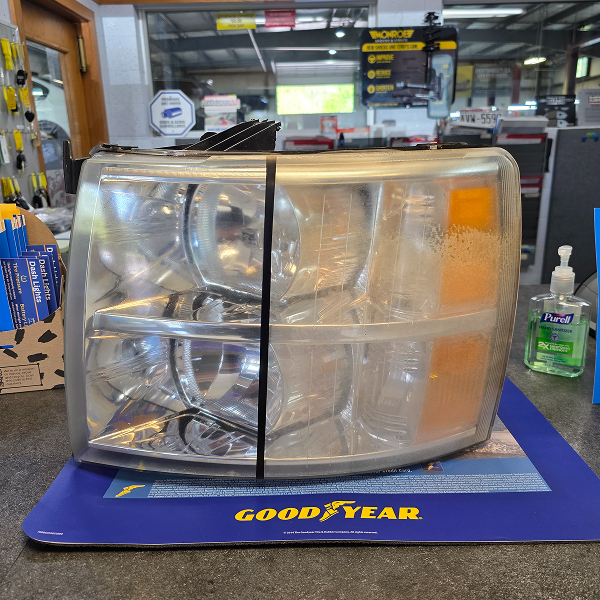 Before and after of a headlight restoration 
